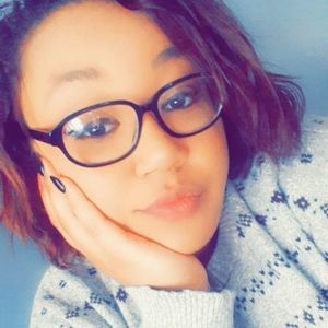 Meet your Posher, Corinna